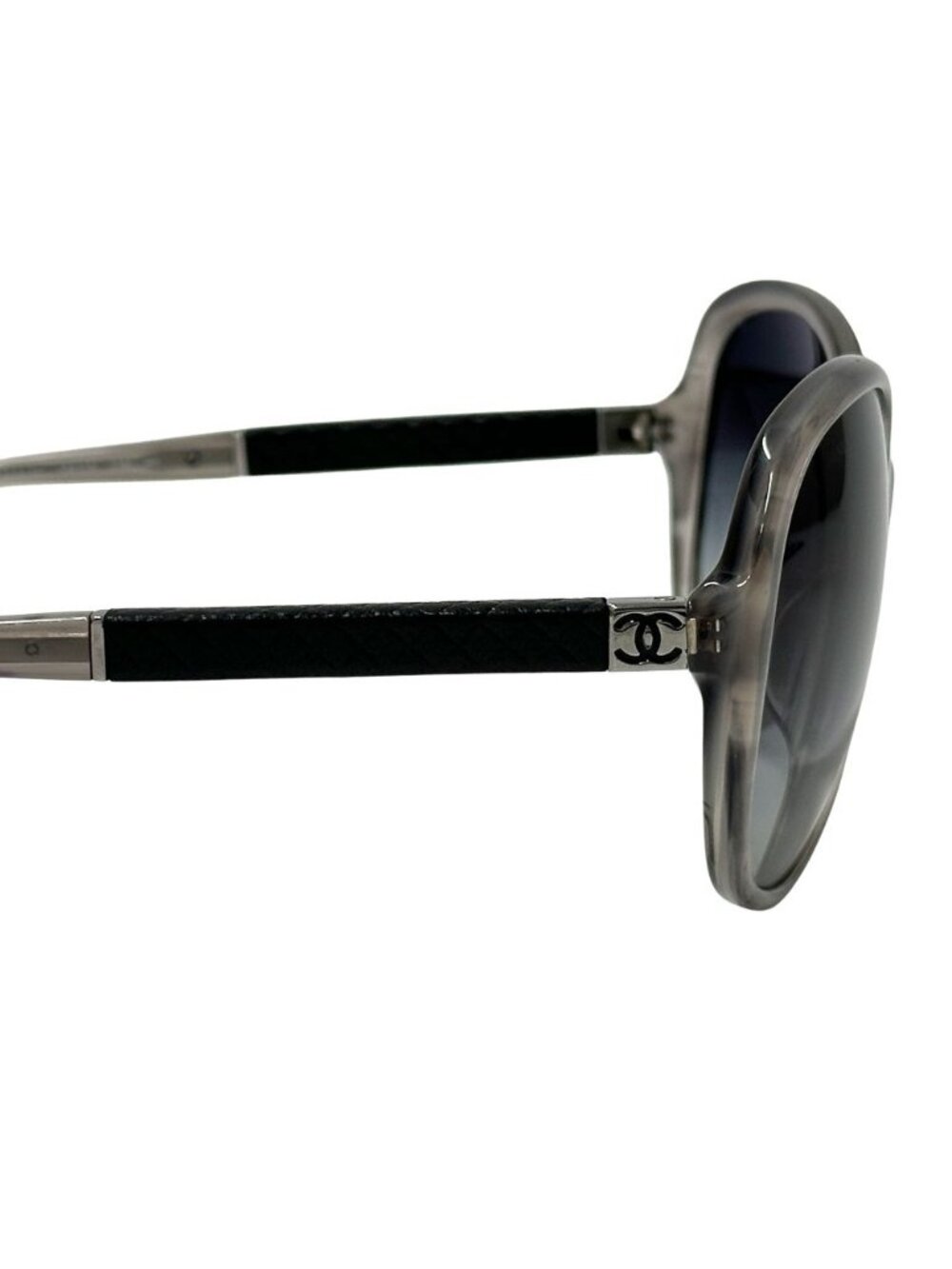 Chanel Sunglasses CC Logo Quilted Gray Black Eyewear - Picture 3 of 15